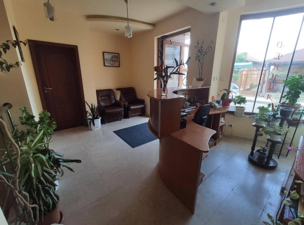 Family Hotel Denica Obzor Εξωτερικό φωτογραφία